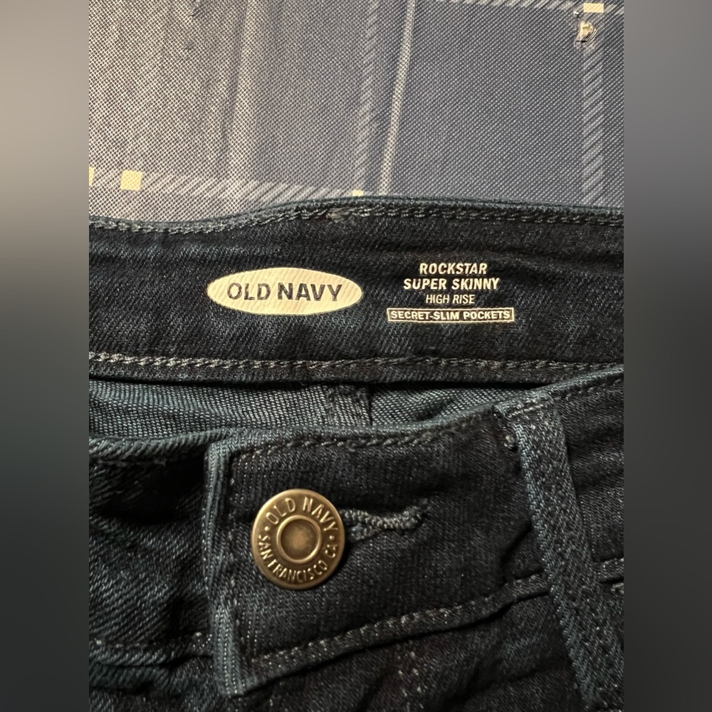 Old Navy Jeans Rockstar Super Skinny High‎ Rise Dark Was Jeans Women’s Sz 2 - Picture 2 of 3